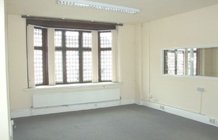 19 High St, Tewkesbury for lease - Interior Photo - Image 3 of 8