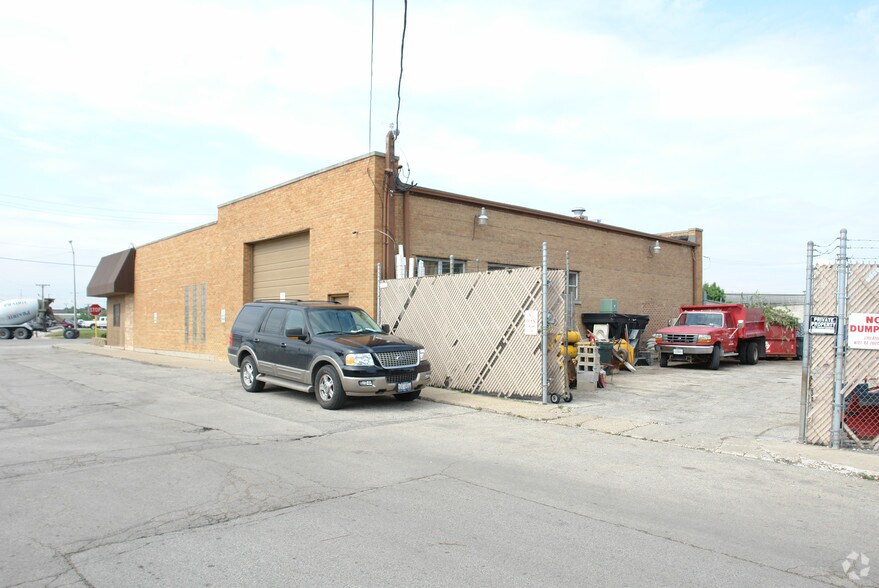 4501-4503 W Lake St, Melrose Park, IL à louer - Photo du bâtiment - Image 3 de 17