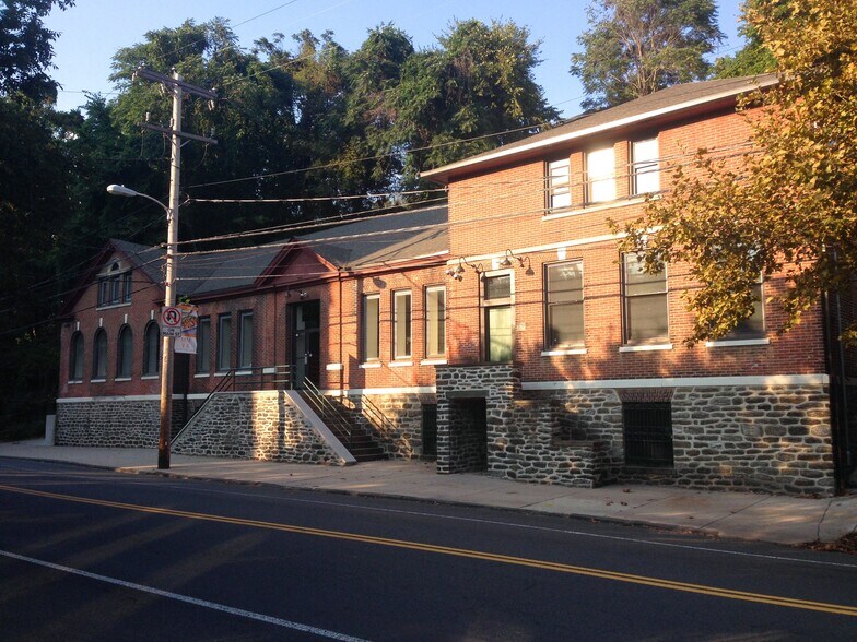 3759 Main St, Philadelphia, PA à vendre - Photo du bâtiment - Image 2 de 3