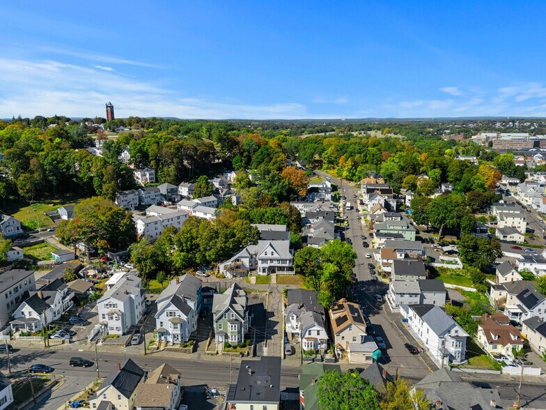 499 Haverhill St, Lawrence, MA à vendre - Photo du bâtiment - Image 3 de 14