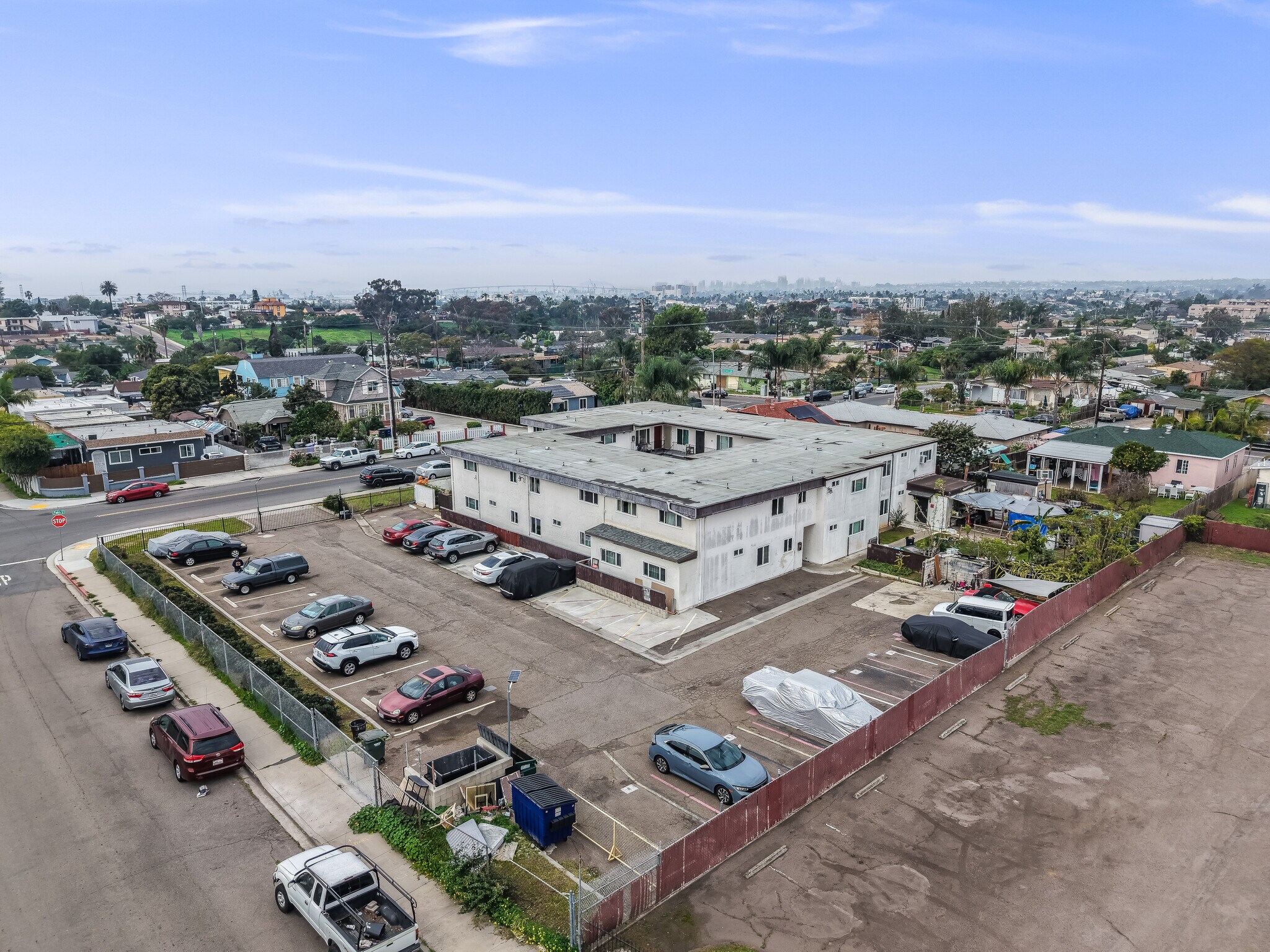 1629 Palm Ave, National City, CA à vendre Photo principale- Image 1 de 18