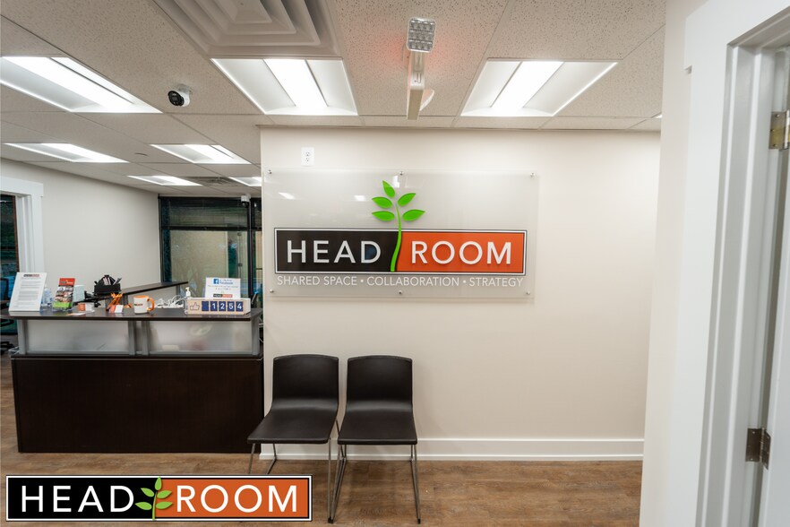 230 Sugartown Rd, Wayne, PA à louer - Photo intérieure - Image 1 de 26