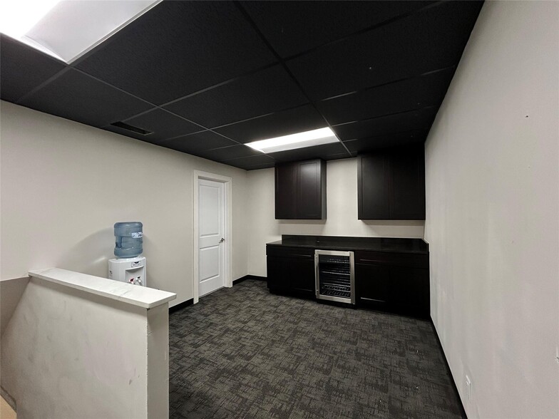 159 S Graham St, Stephenville, TX à louer - Photo du bâtiment - Image 3 de 9