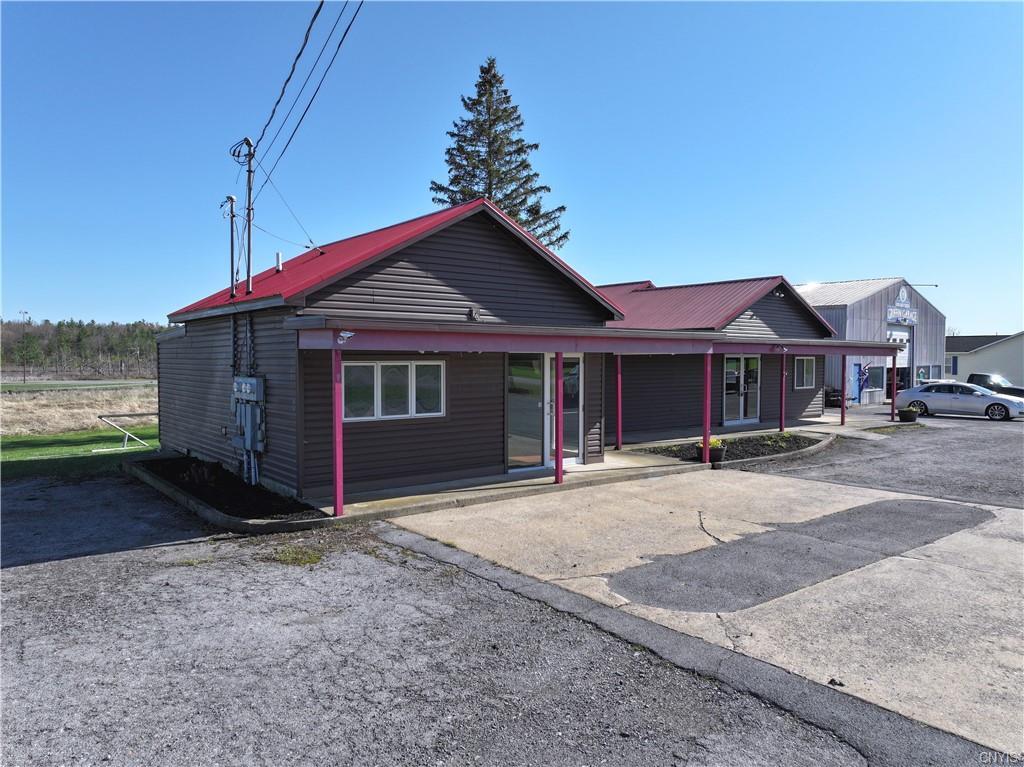 43748/43752 NY-12 Rt, Alexandria Bay, NY à vendre Photo du bâtiment- Image 1 de 48