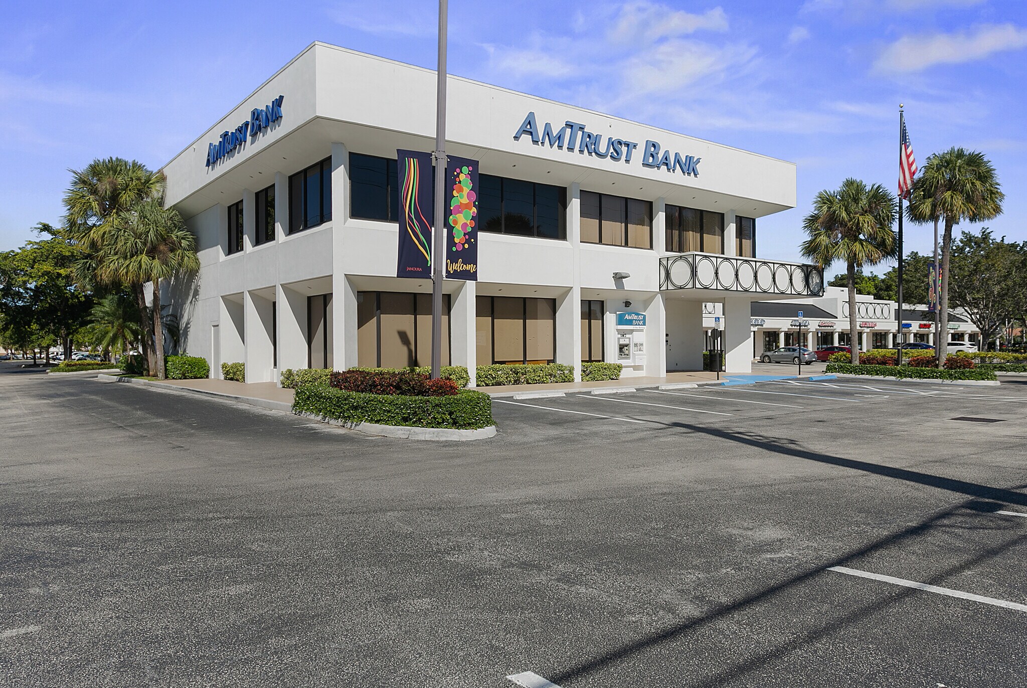 7495-7499 W Atlantic Ave, Delray Beach, FL à louer Photo du bâtiment- Image 1 de 6