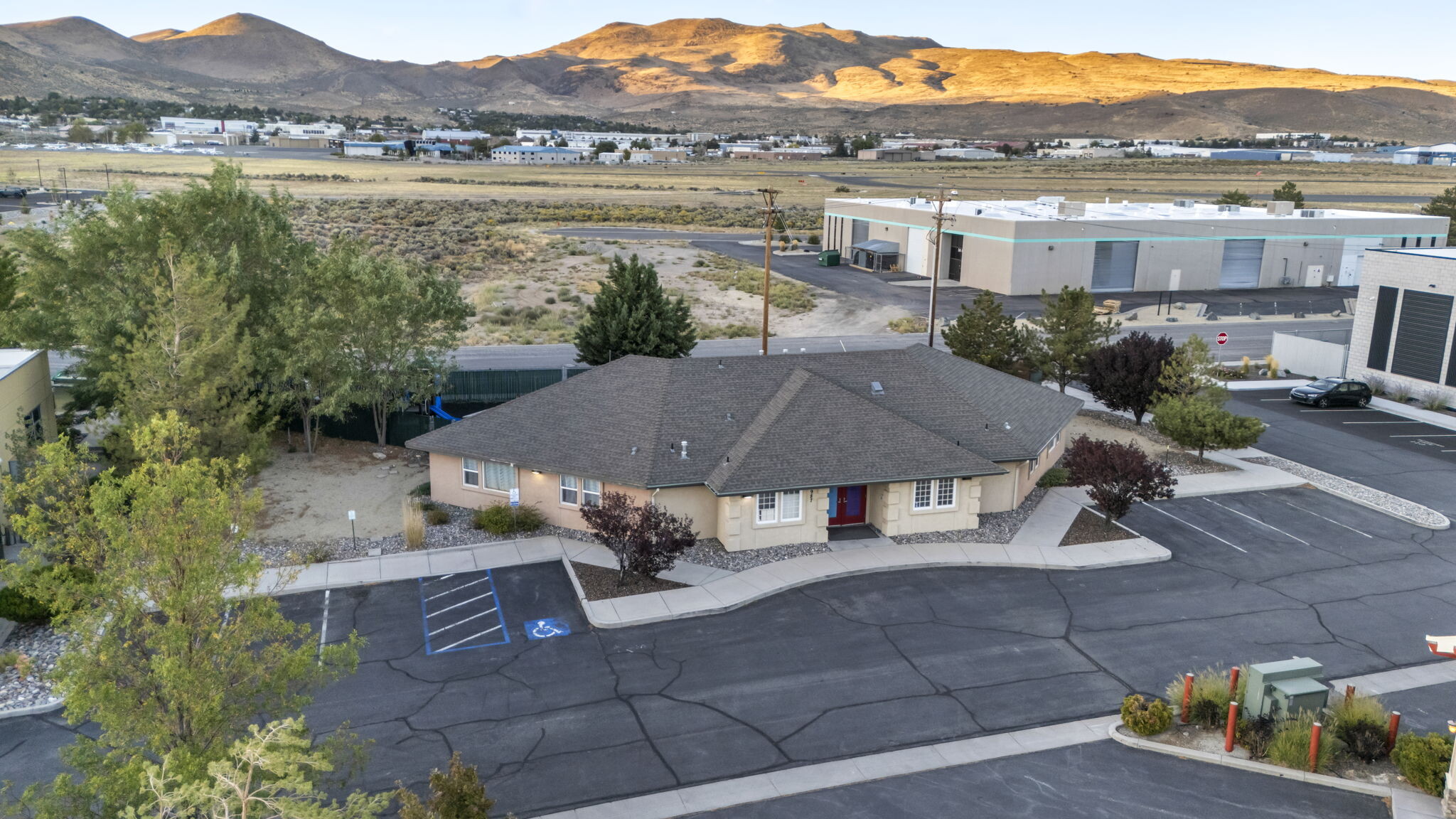 1987 Old Hot Springs Rd, Carson City, NV à vendre Photo du b timent- Image 1 de 13