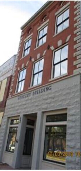 Third and Poplar Street Portfolio portefeuille de 6 propriétés à vendre sur LoopNet.ca - Photo du bâtiment - Image 3 de 6