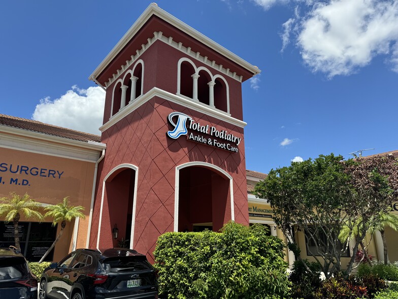 9250 Corkscrew Rd, Estero, FL for lease - Building Photo - Image 1 of 18