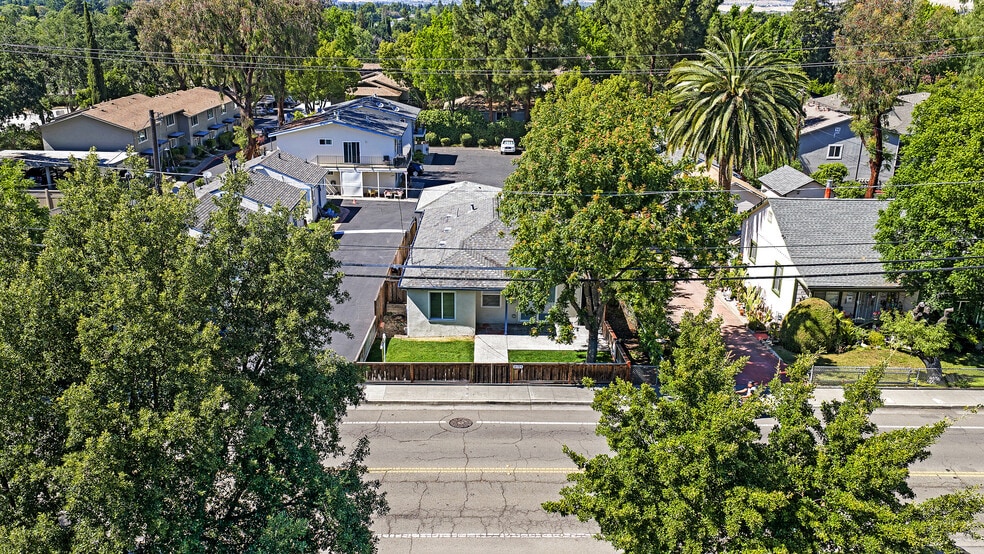 4041-4067 Vineyard Ave, Pleasanton, CA for sale - Aerial - Image 3 of 32