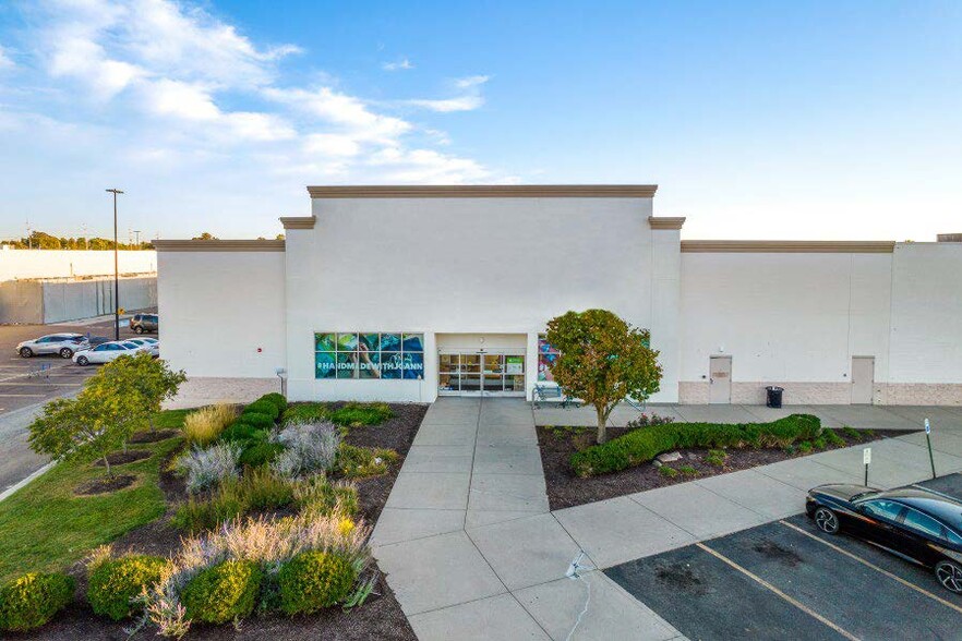 3173-3177 Princeton Rd, Hamilton, OH for lease - Building Photo - Image 2 of 3