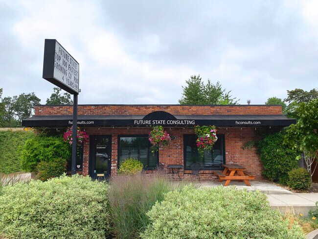 Plus de détails pour 12525 SW Main St, Tigard, OR - Bureau/Commerce de détail à louer