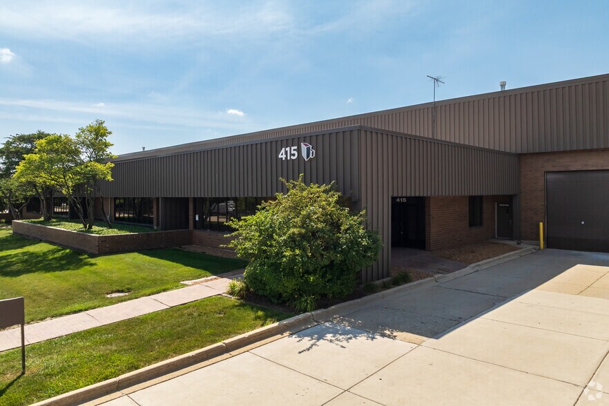 415 E State Pky, Schaumburg, IL for lease - Building Photo - Image 1 of 7