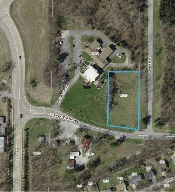 8345 Veterans Memorial Pky, O'Fallon, MO à vendre - Photo du bâtiment - Image 1 de 3