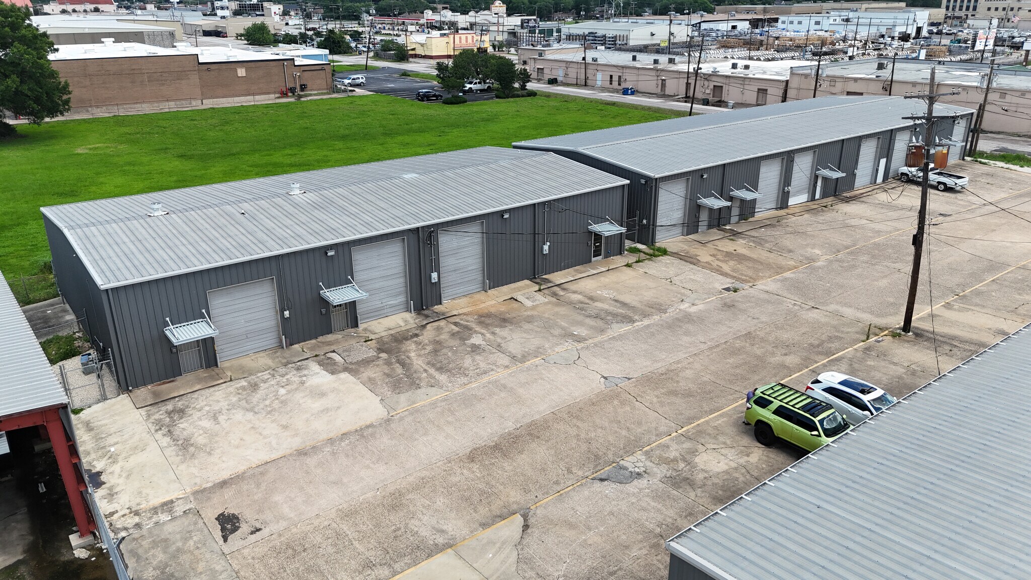 51-89 Sawyer St, Beaumont, TX for lease Primary Photo- Image 1 of 27