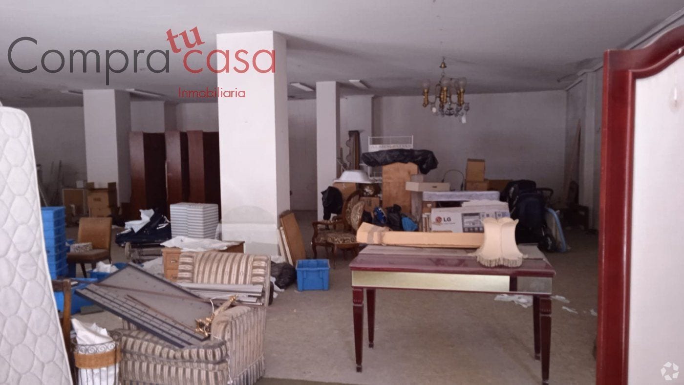 Segovia, SEG 40006 - Unit Puerta 01, Esc. 1 - - Interior Photo - Image 2 of 3