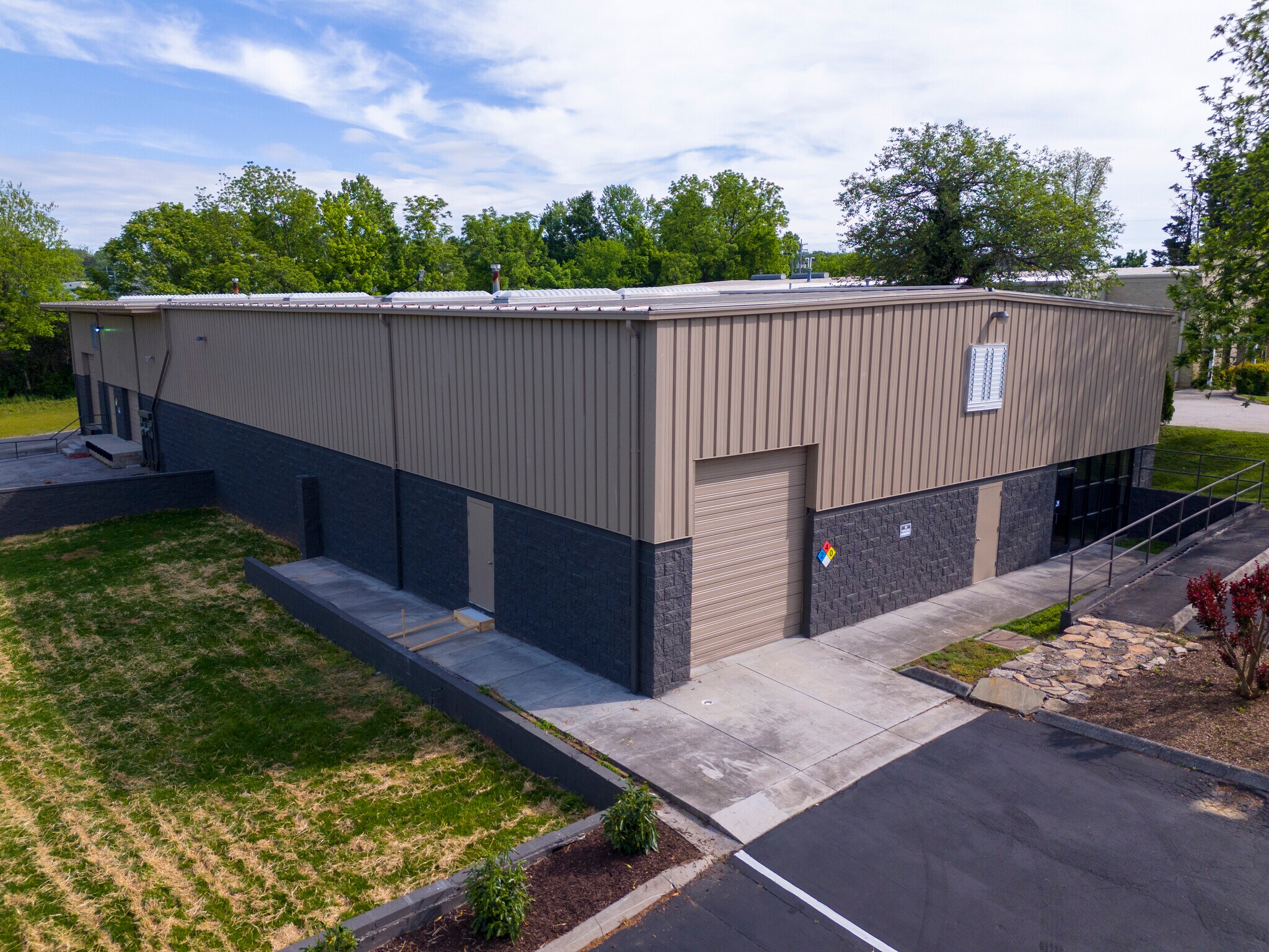 5911 Echo Dr, Knoxville, TN à vendre Photo du bâtiment- Image 1 de 1