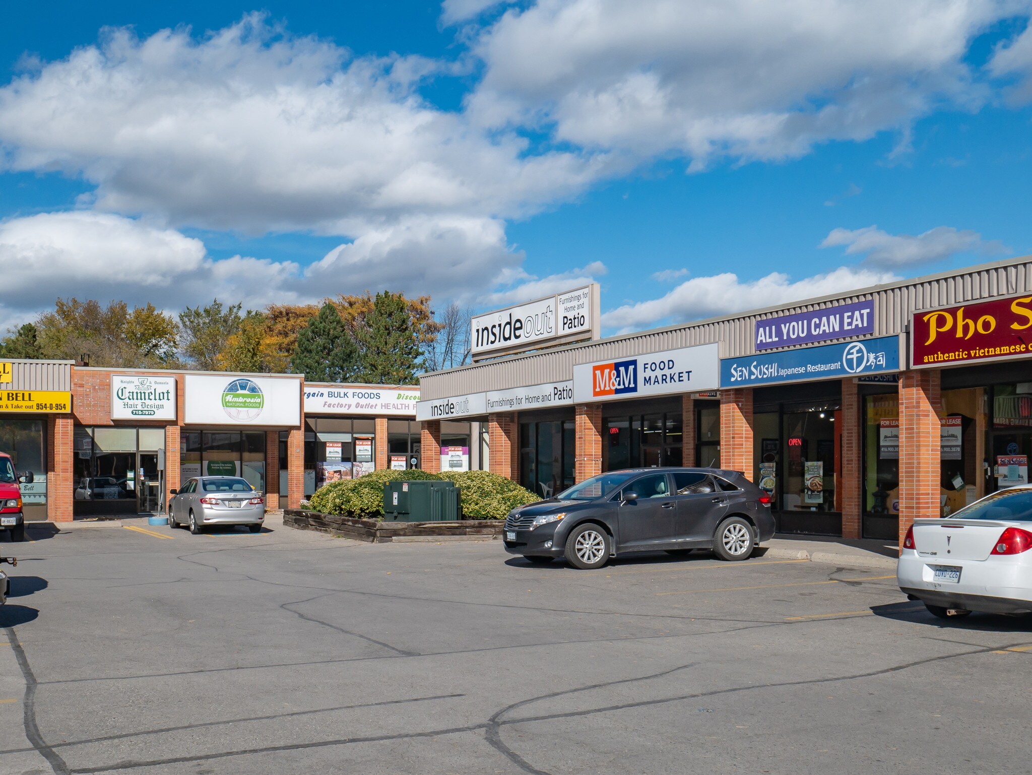 16925 Yonge St, Newmarket, ON for sale Primary Photo- Image 1 of 1