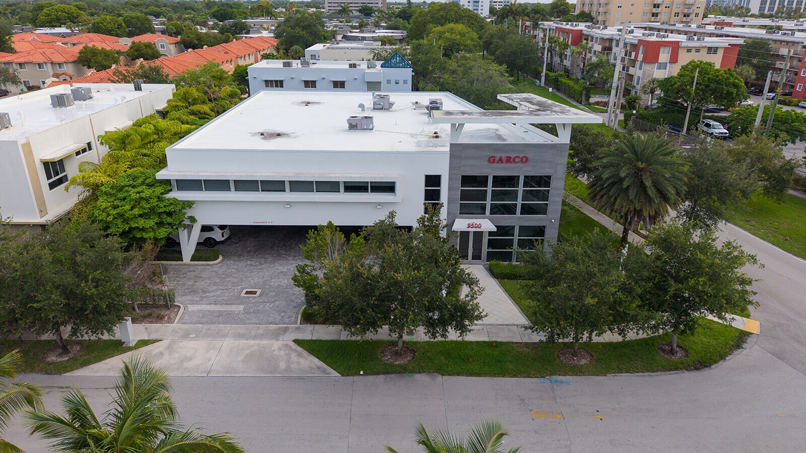 9500 SW 77th Ave, Miami, FL à vendre Photo du bâtiment- Image 1 de 18