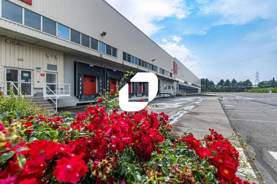 20 Rue Du Trieu Du Quesnoy, Toufflers for lease - Building Photo - Image 3 of 8