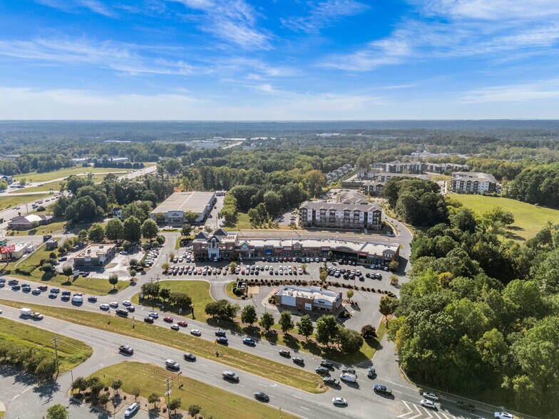 9787 Charlotte Hwy, Fort Mill, SC à louer - Aérien - Image 2 de 27