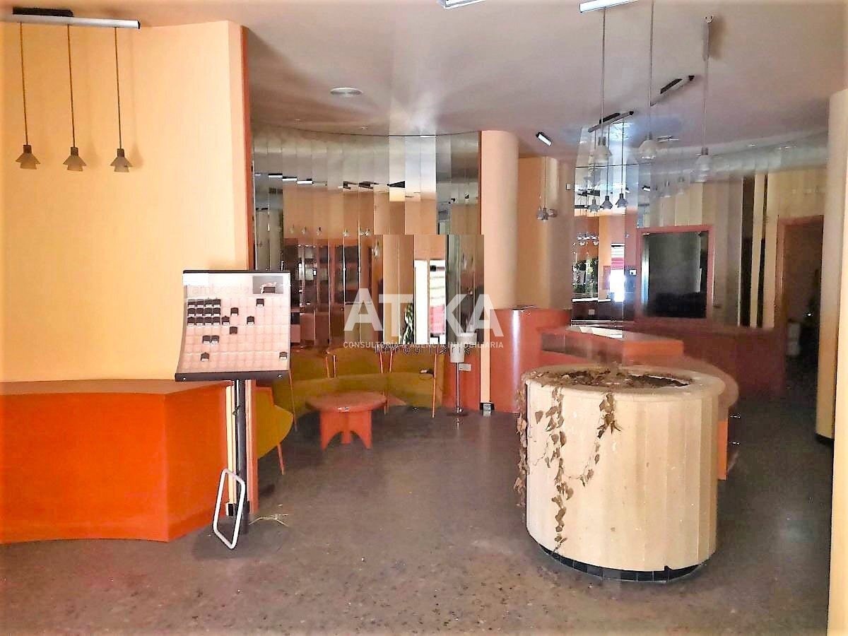 Retail in Ontinyent for lease Building Photo- Image 1 of 12