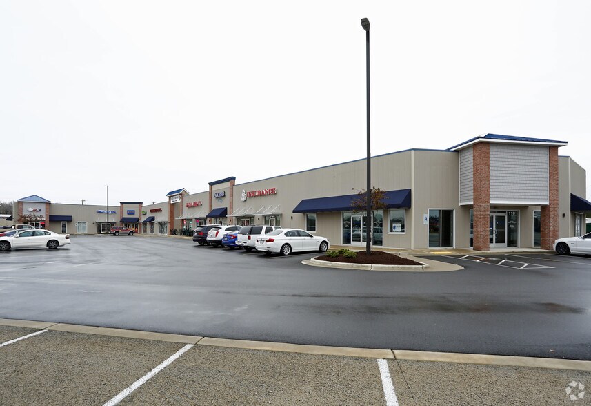 1961 NC Highway 172, Sneads Ferry, NC à louer - Photo principale - Image 1 de 3