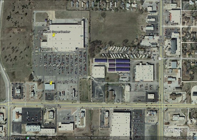More details for 3010-3012 N 14th St, Ponca City, OK - Retail for Lease
