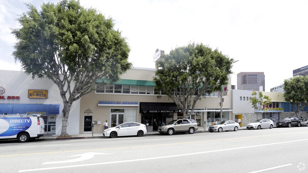 1072-1080 Gayley Ave, Los Angeles, CA à vendre - Photo du bâtiment - Image 3 de 3