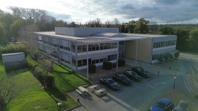 Oxford Rd, Uxbridge à louer Photo du bâtiment- Image 2 de 10