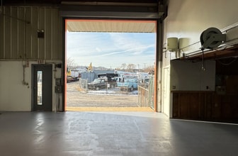 2 Bayview Ave, Oyster Bay, NY à louer Photo intérieure- Image 2 de 9