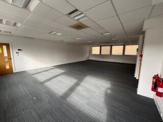 2-10 St. Johns St, Bedford for lease - Building Photo - Image 2 of 5