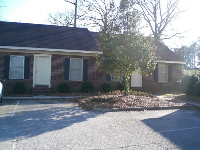 230 Lanier Dr, Statesboro, GA à vendre - Photo du bâtiment - Image 2 de 10