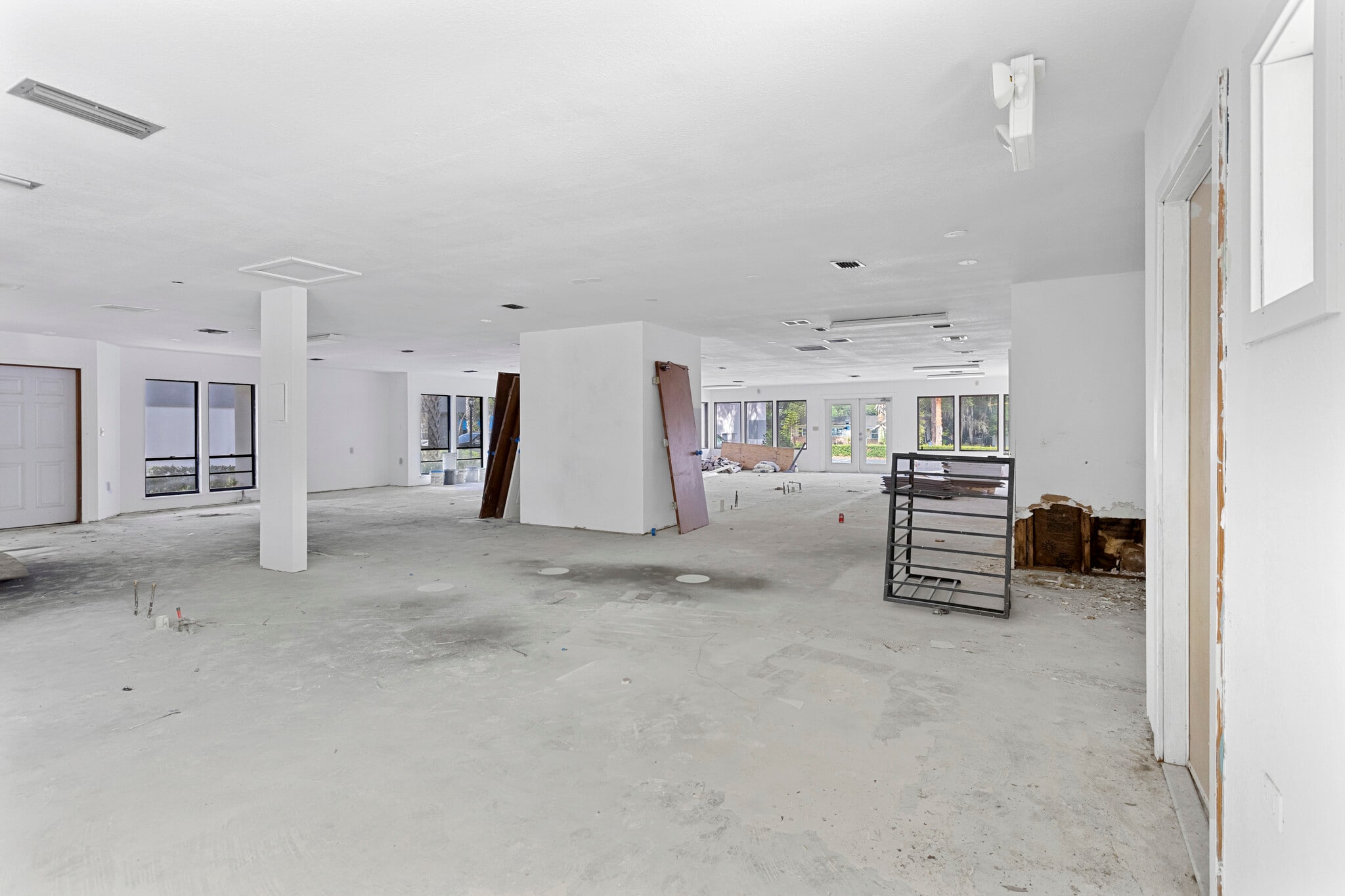679-697 Douglas Ave, Altamonte Springs, FL à louer Photo intérieure- Image 1 de 3