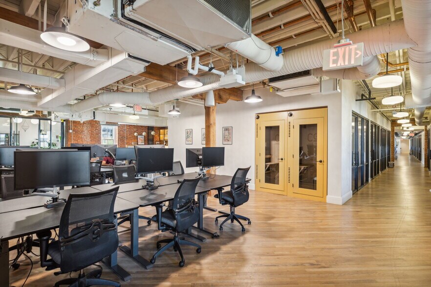 3309 Elm St, Dallas, TX à louer - Photo intérieure - Image 2 de 38