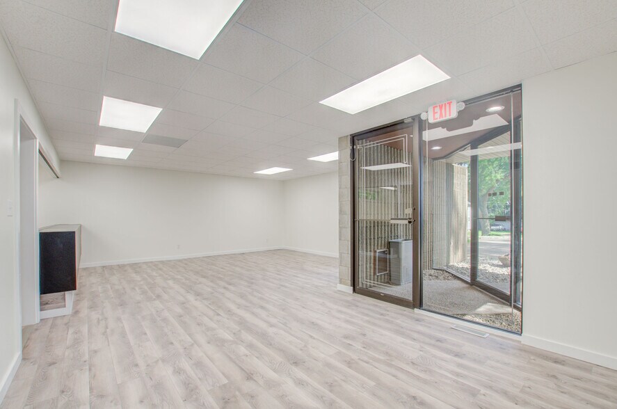 1010 Burr St, Jackson, MI à vendre - Photo intérieure - Image 3 de 27