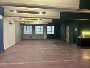 15 Anthony St, Melbourne for lease Interior Photo- Image 2 of 3