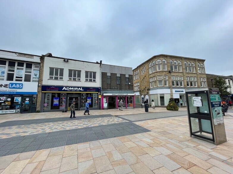 68-70 St James St, Burnley à vendre - Photo du bâtiment - Image 2 de 9