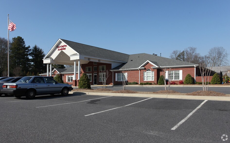 6140 Atlanta Hwy, Alpharetta, GA à louer - Photo principale - Image 1 de 38