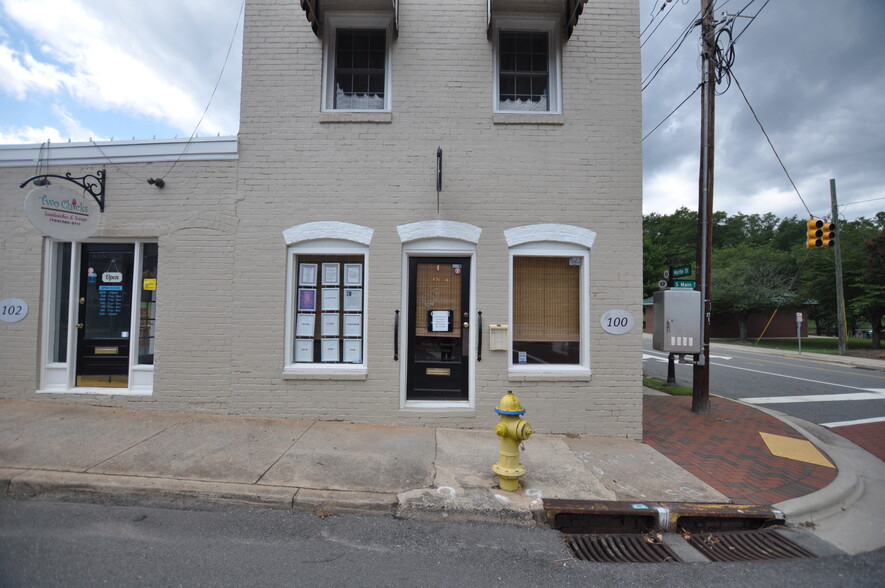 100 S Main St, Belmont, NC à vendre - Photo du bâtiment - Image 1 de 1