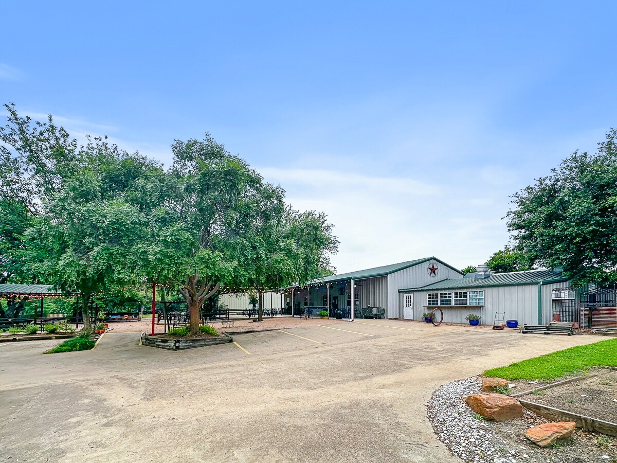 223 Depot St, Mansfield, TX à vendre Photo du bâtiment- Image 1 de 26