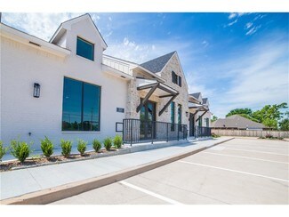 Plus de détails pour 1524-1532 W Edmond Rd, Edmond, OK - Bureau à louer