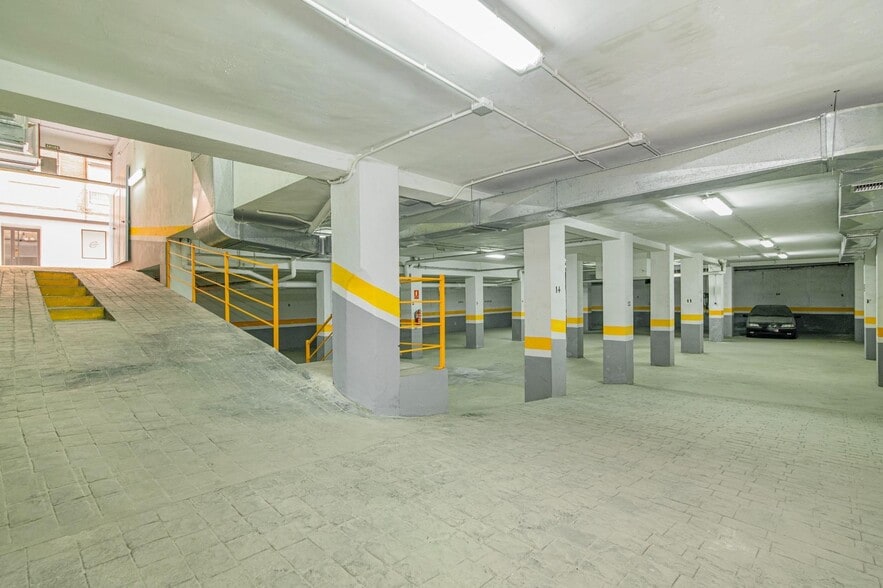 Calle Profesor Tercedor Díaz, 4, Granada, Granada for sale - Building Photo - Image 2 of 34
