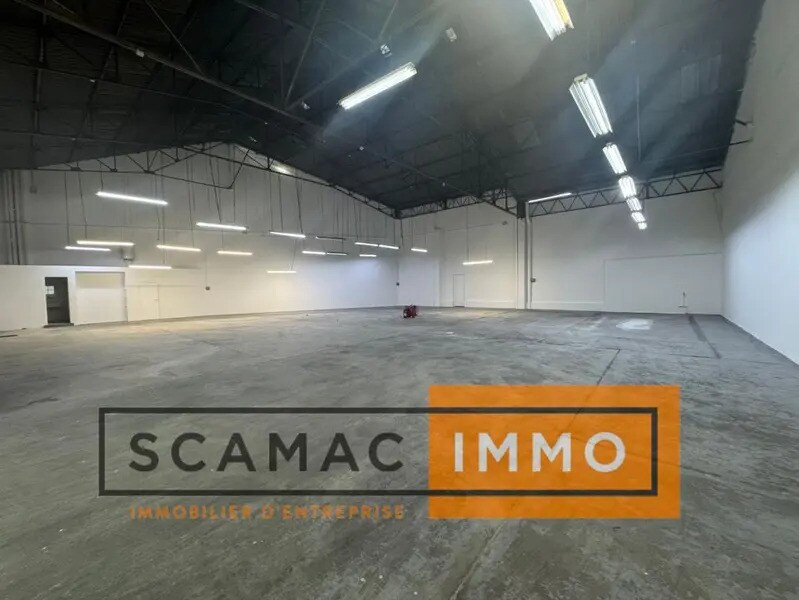 Retail in Avignon for lease Interior Photo- Image 1 of 10