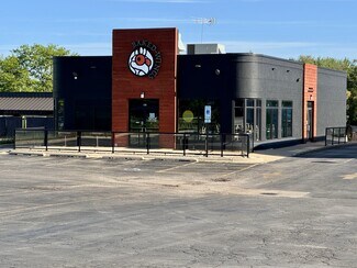 Plus de détails pour 6390 E Riverside Blvd, Loves Park, IL - Commerce de détail à louer