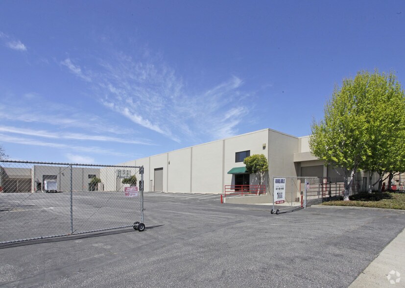 831 Almar Ave, Santa Cruz, CA à louer - Photo du bâtiment - Image 3 de 4
