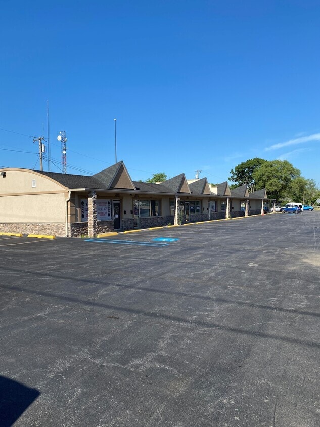 5957-5991 Mccasland Ave, Portage, IN for lease Building Photo- Image 1 of 5