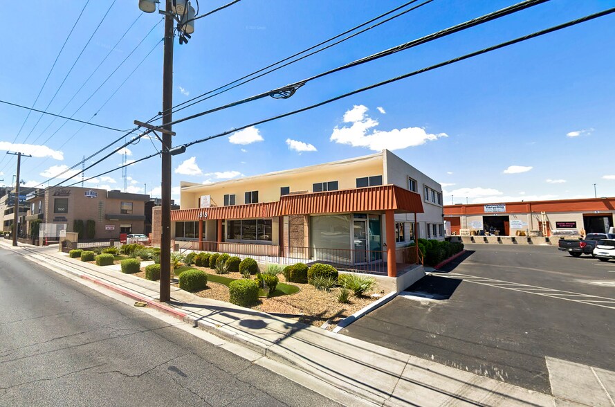 1818 Industrial Rd, Las Vegas, NV à louer - Photo du bâtiment - Image 2 de 4