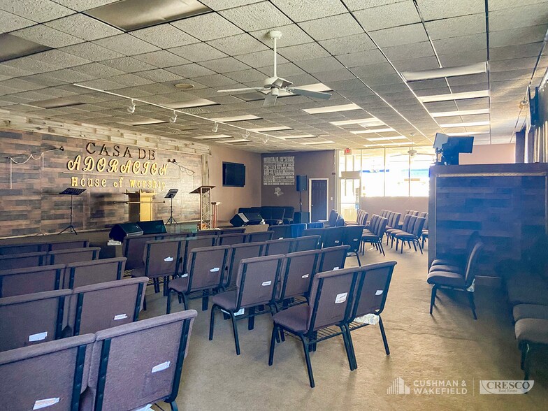 6886 Pearl Rd, Middleburg Heights, OH à louer - Photo intérieure - Image 2 de 6