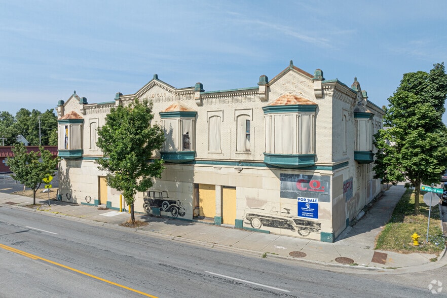 1103 Division Ave S, Grand Rapids, MI for sale - Primary Photo - Image 1 of 5
