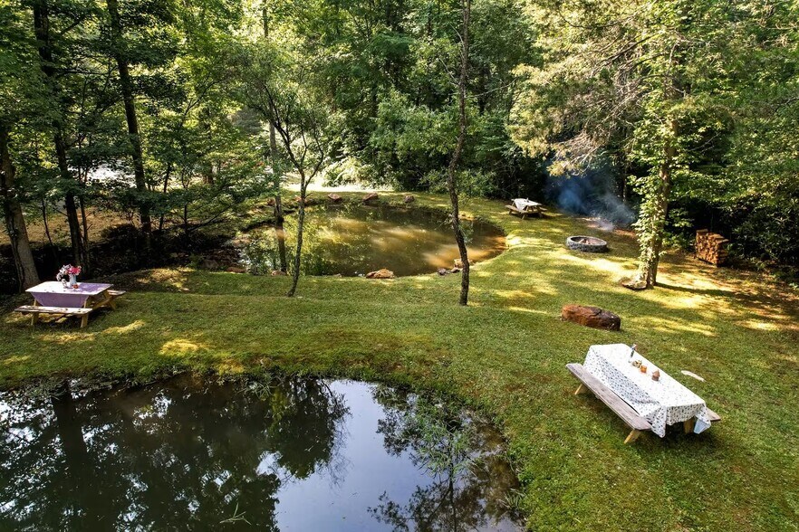 38 Camp Ultima Blvd, Franklin, NC à vendre - Photo du bâtiment - Image 2 de 95